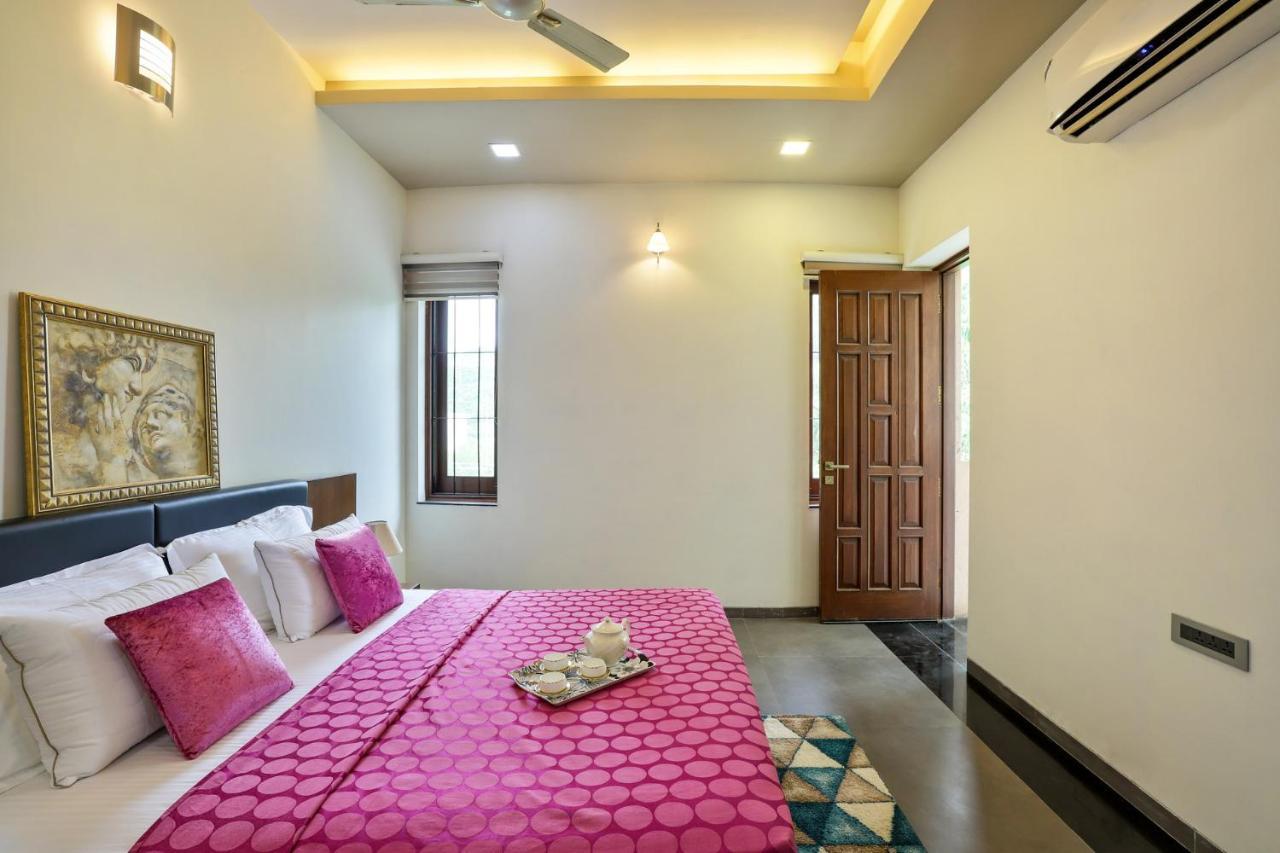 Stayvista'S Prakriti Farms With Outdoor Pool, Complimentary Breakfast And Hi-Tea Udaipur Exterior foto